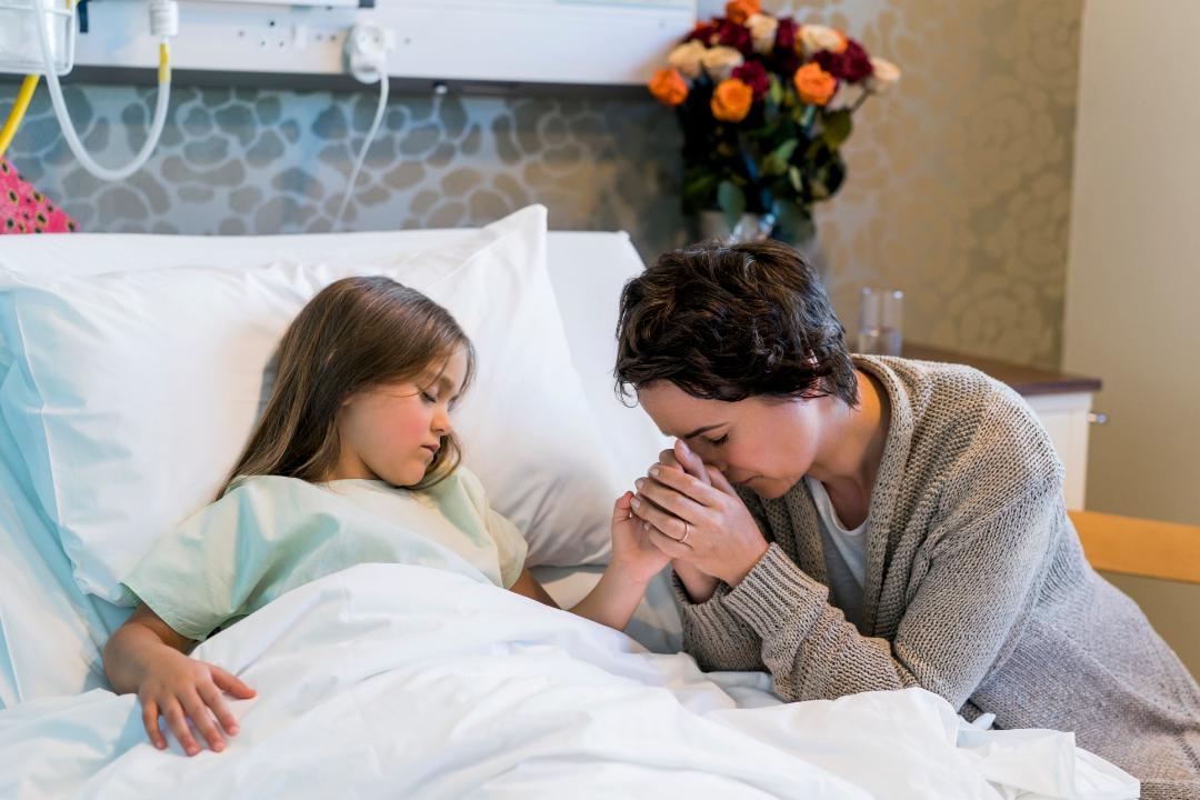 脑动静脉畸形介入手术风险,脑动静脉畸形无症状需要治疗吗