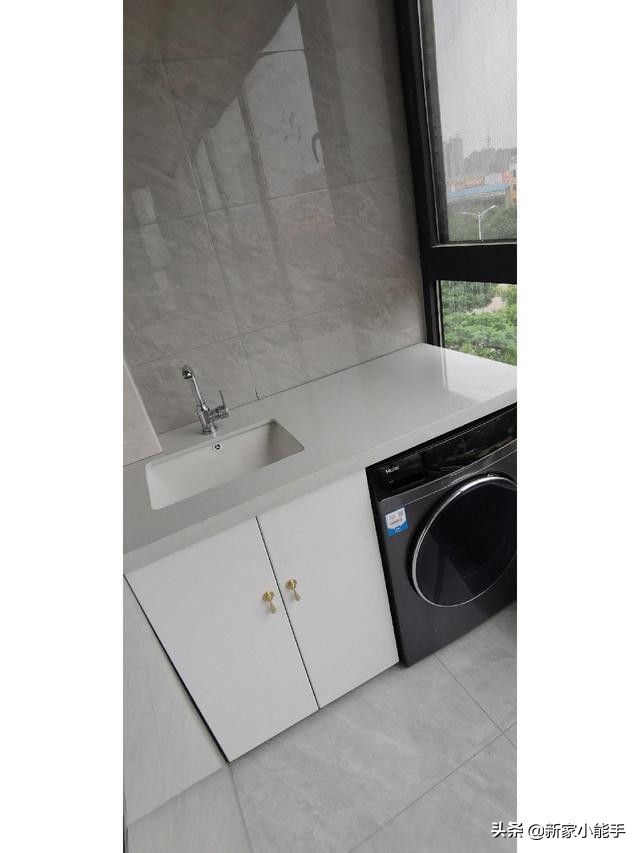 新房装修请人打扫费用,新房装修花了8万全屋柜子