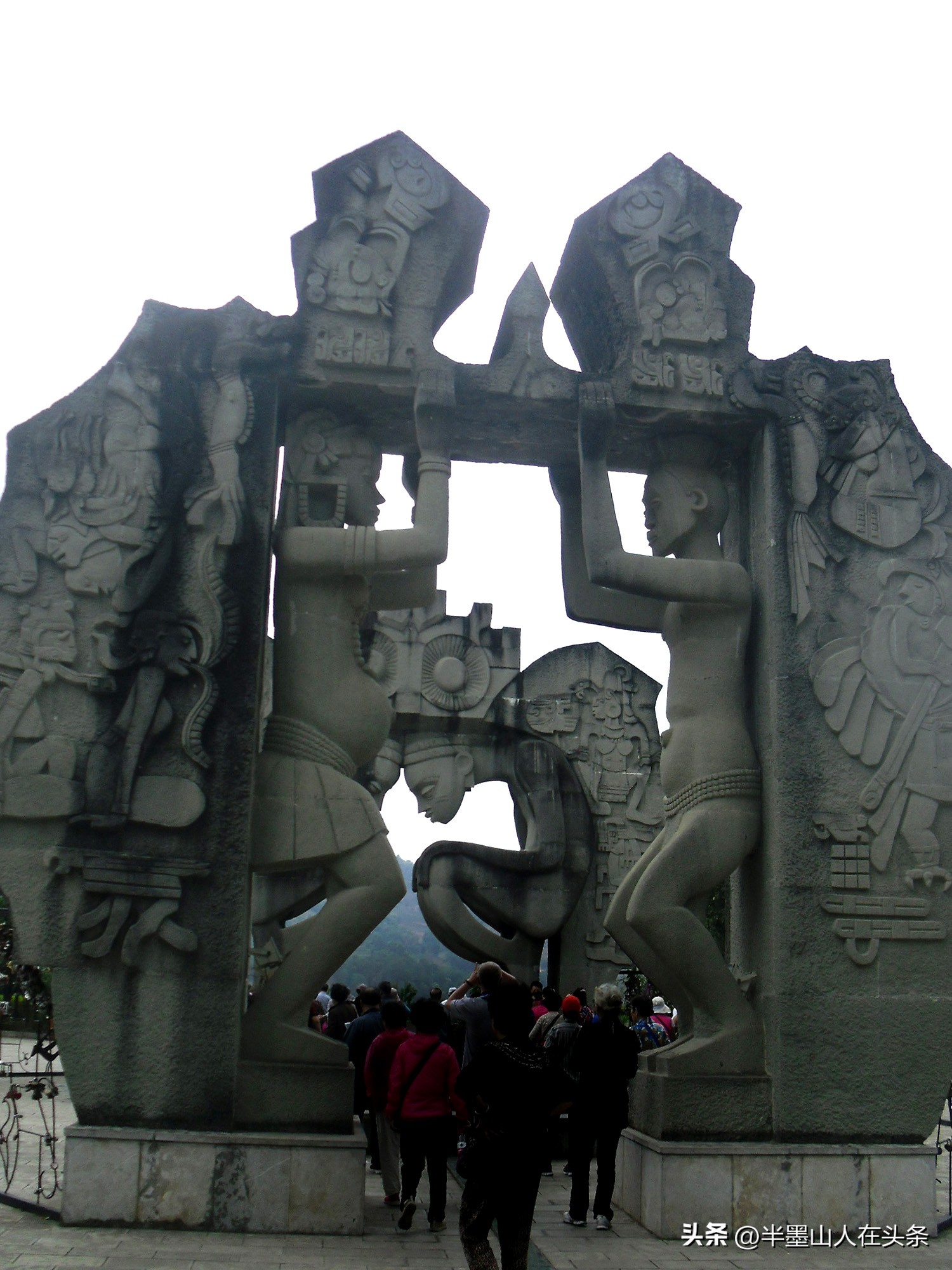 云南墨江北回归线标志园怎么游玩,墨江北回归线离双胞胎公园有多远