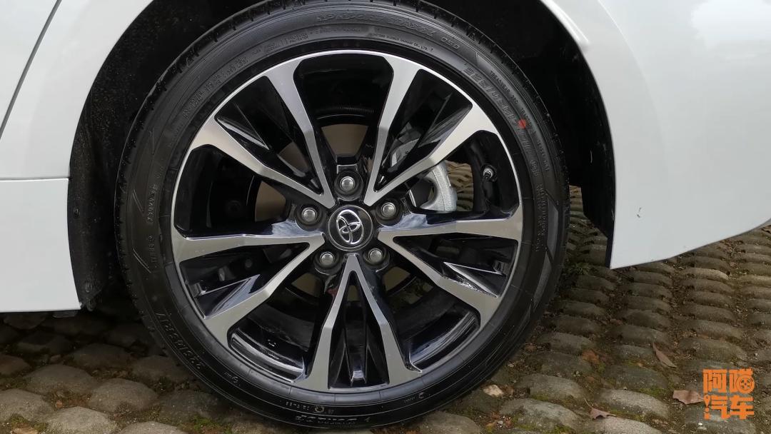 汽车换轮胎需要注意哪些事项,更换汽车轮胎需要注意的事情