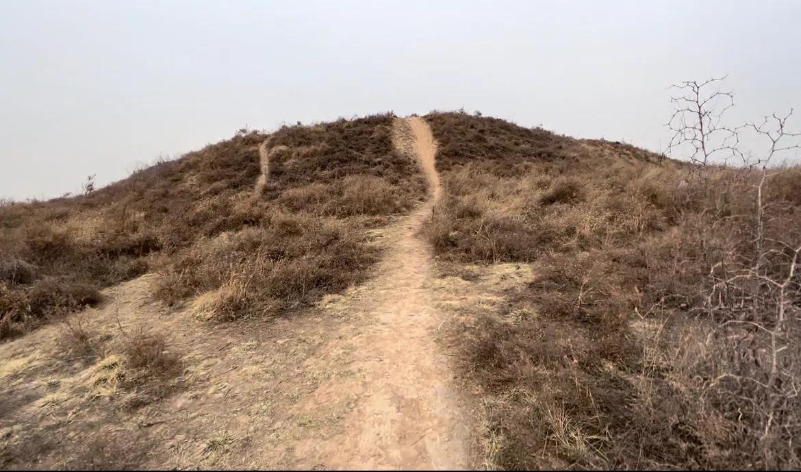 西汉汉惠帝安陵,汉平帝康陵图片