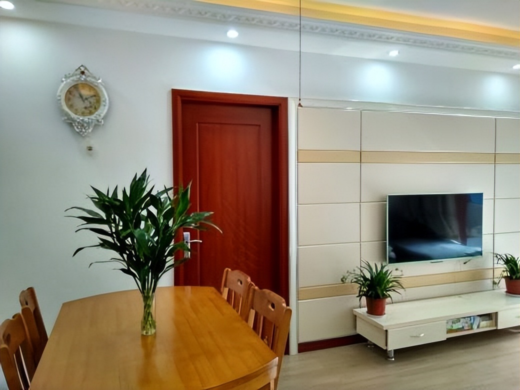 小户型房子适合装马桶还是蹲坑,现在装修房子建议用马桶还是蹲坑