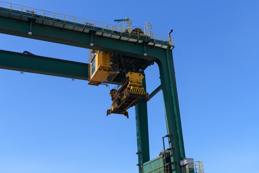 天桥起重成黑马,天桥起重机董事长