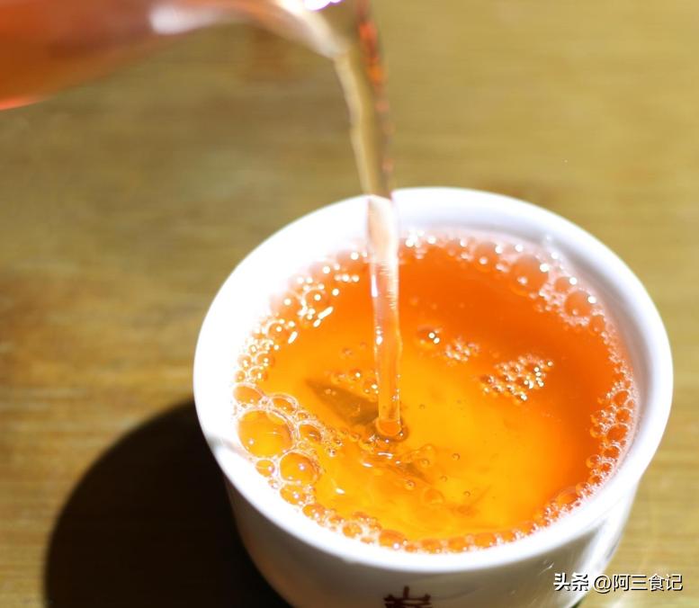 秋天喝什么茶最好？经过评选，这3款茶名列前茅，都是纯天然好茶