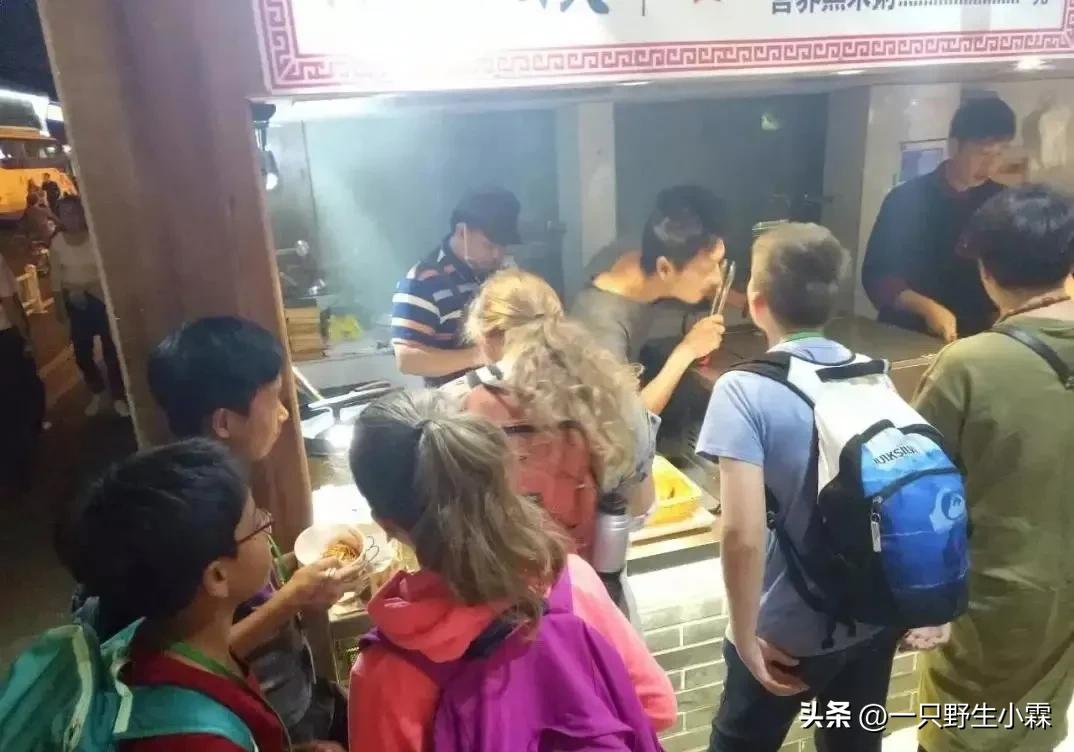 我90后,大学休学,意外到非洲年赚100万,如今开公司人生开挂了