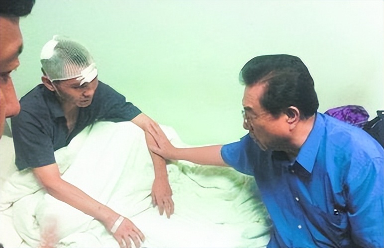 轮奸被判10年的李天一,出狱后改名换姓,最恶心的一幕又出现了