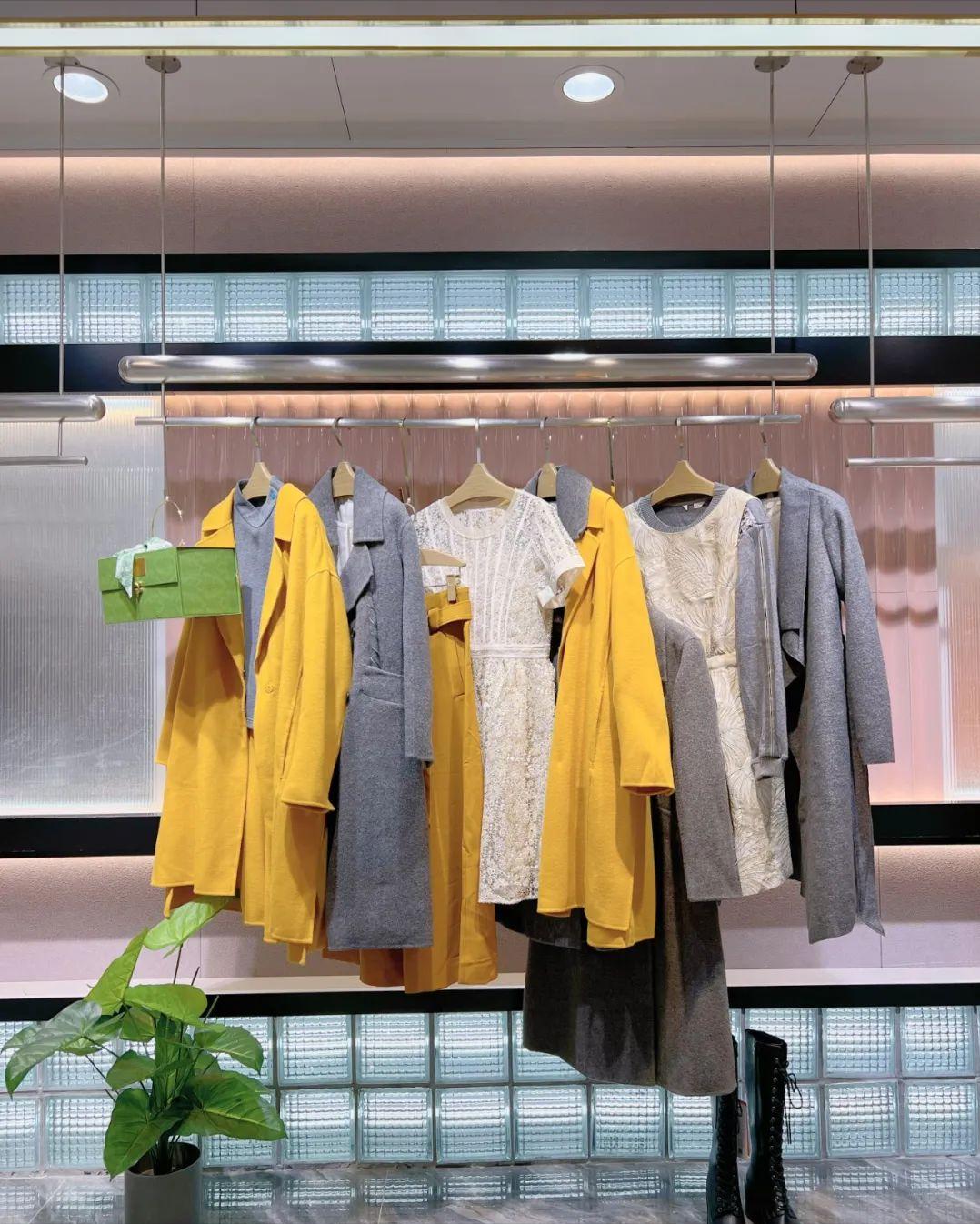 mx羽绒衣女款,羽绒服女装爆款2022新款穿搭