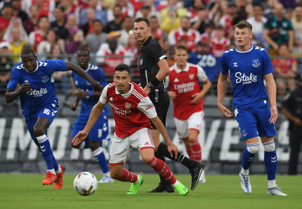 英超积分榜曼联2-2爆冷,英超曼联0比4惨败水晶宫