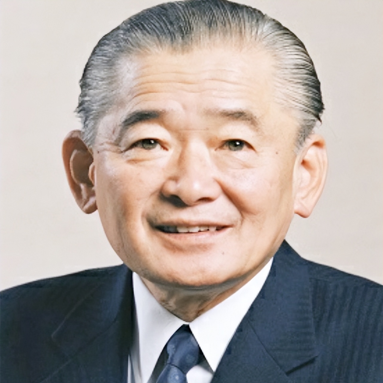 谁出席了日本裕仁天皇的葬礼,日本裕仁天皇去世各国的反应