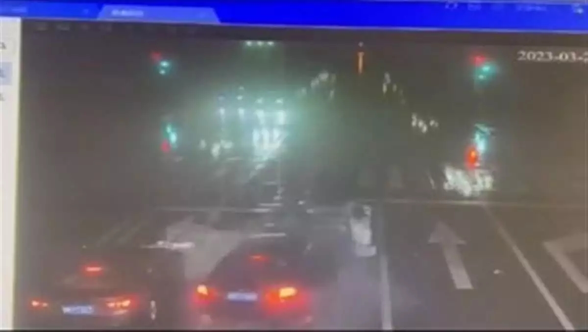 车祸猛于虎：宝马追尾奥迪三死两伤！无人驾驶或成终极方案