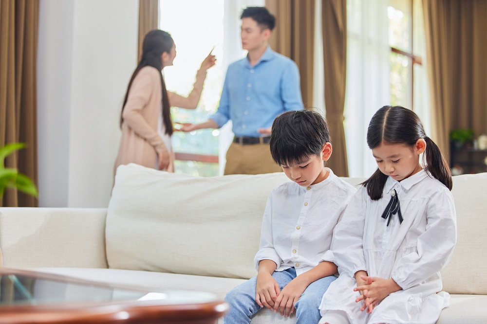 抽动症污言秽语家长要注意什么,抽动症影响社交家长应该这样做