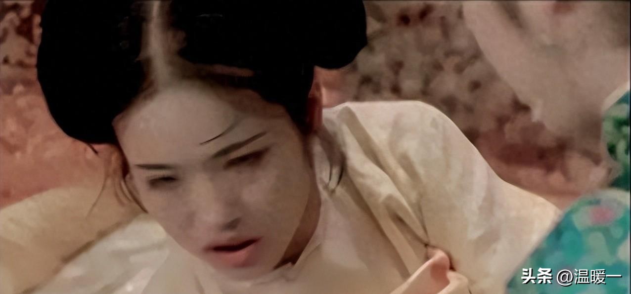 *绑捆**露大胸、台词胡来！这些“*辱侮**”观众的剧情，真把观众当呆子