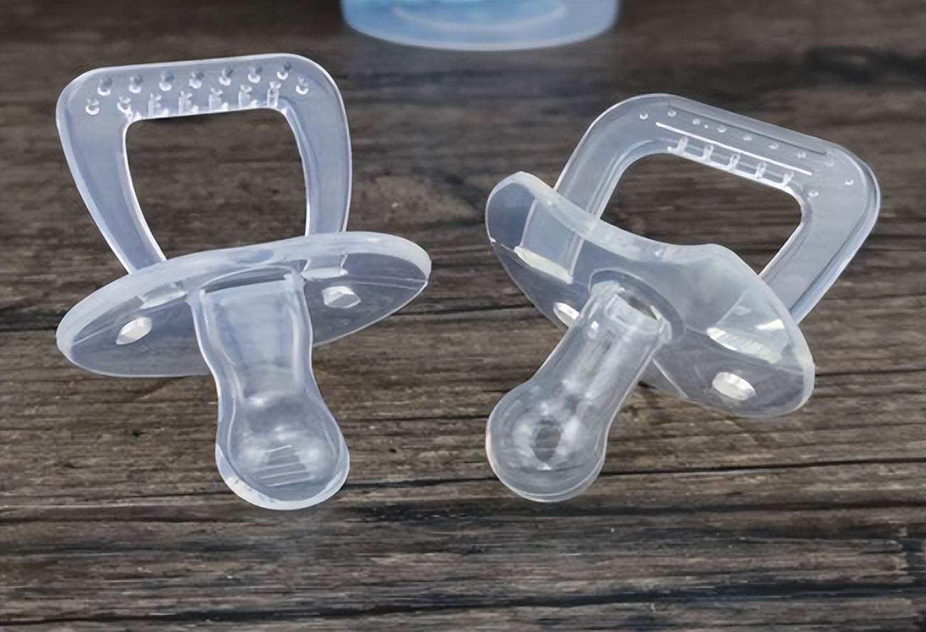 安抚奶嘴容易坏吗,安抚奶嘴什么样的好用