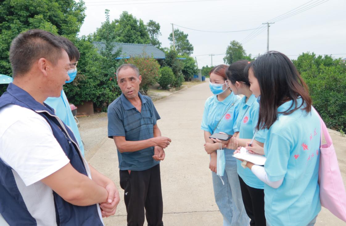 昆山公务员拟任公示名单，97年女大学生职位惹争议，官方霸气维护