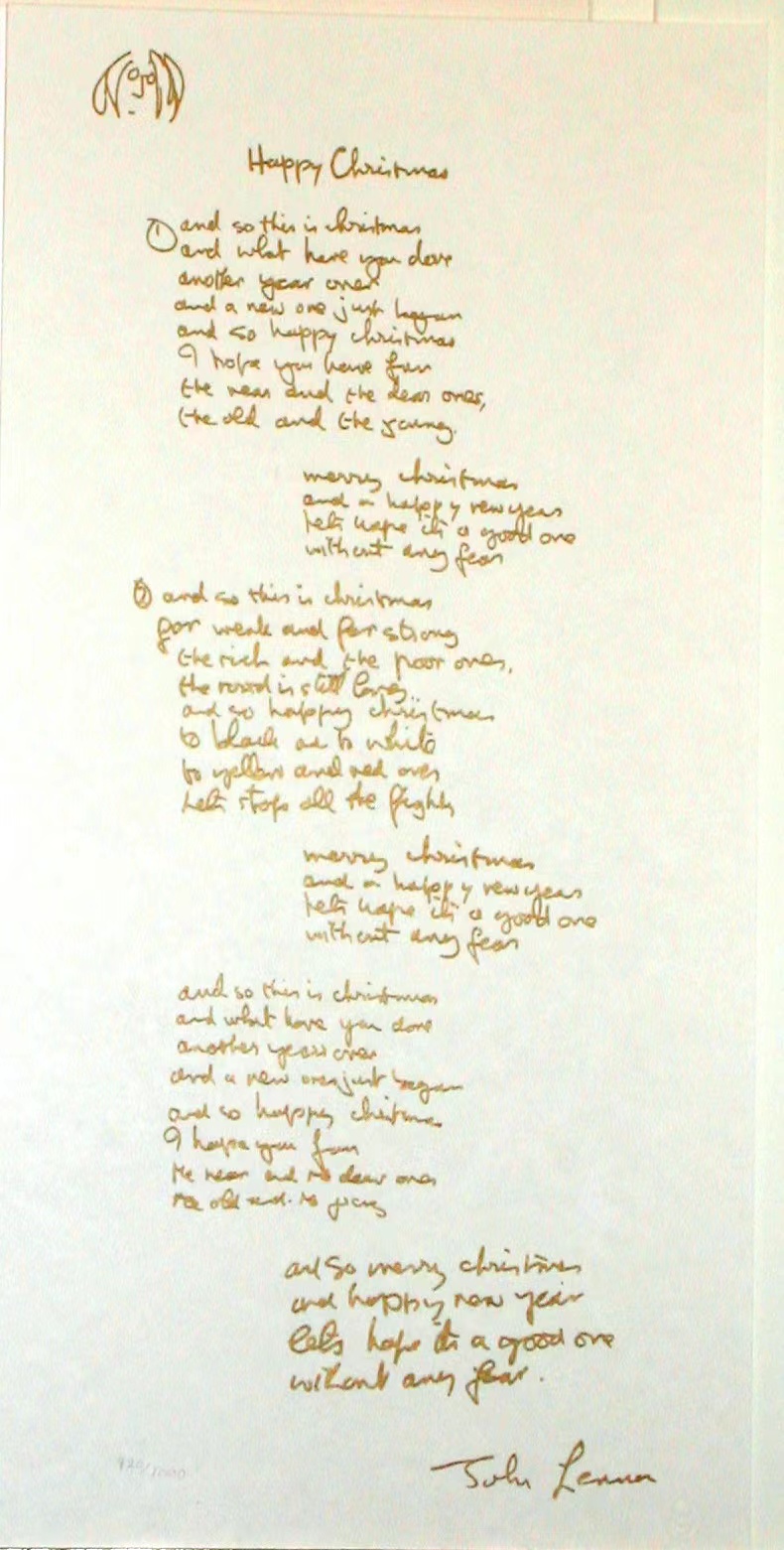 圣诞氛围已经很浓了,圣诞的氛围感满满的