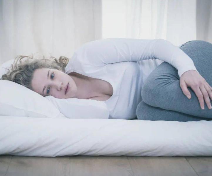 不起眼的五个行为正在毁掉你的肾,6个不起眼的习惯正在伤害眼睛