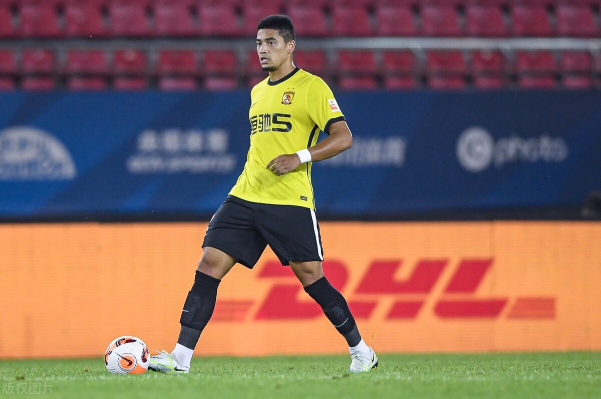 鲁能放到嘴边的大鱼却不吃，曾被视为新援热门，如今却无缘加盟