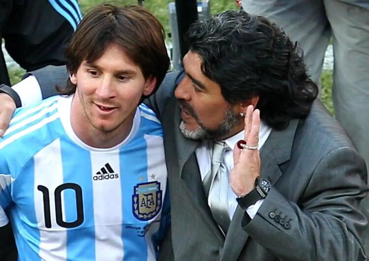 2010年马拉多纳争议,马拉多纳去世有多轰动