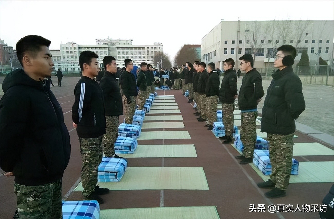 我，90后，为逃离原生家庭患上梦游症，如今当游泳教练被孩子喜欢