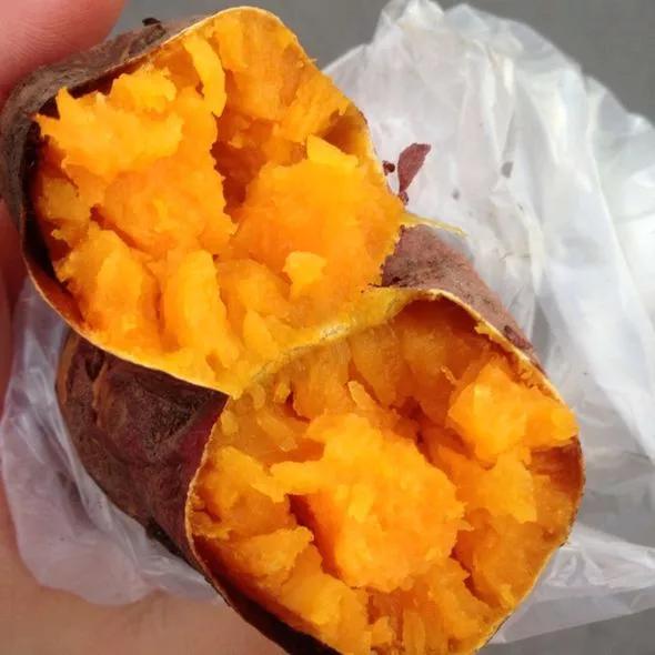 兼职卖烤红薯一个月能挣多少钱,卖烤红薯冬天能挣多少