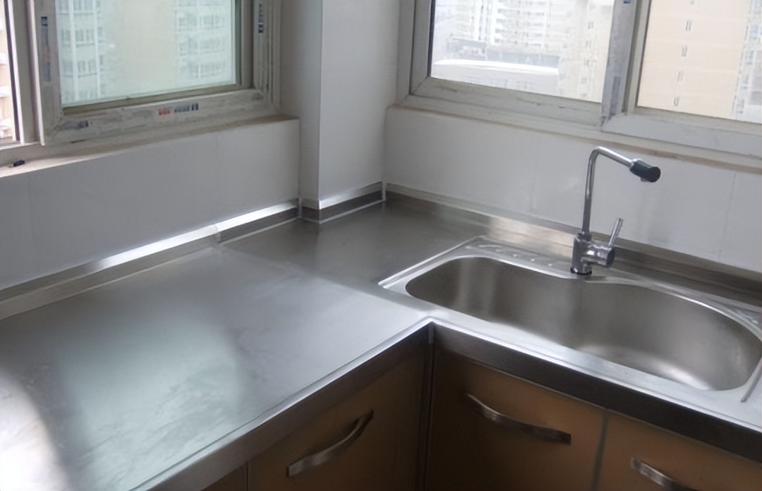 不同材料橱柜优缺点,不同材质橱柜的价格