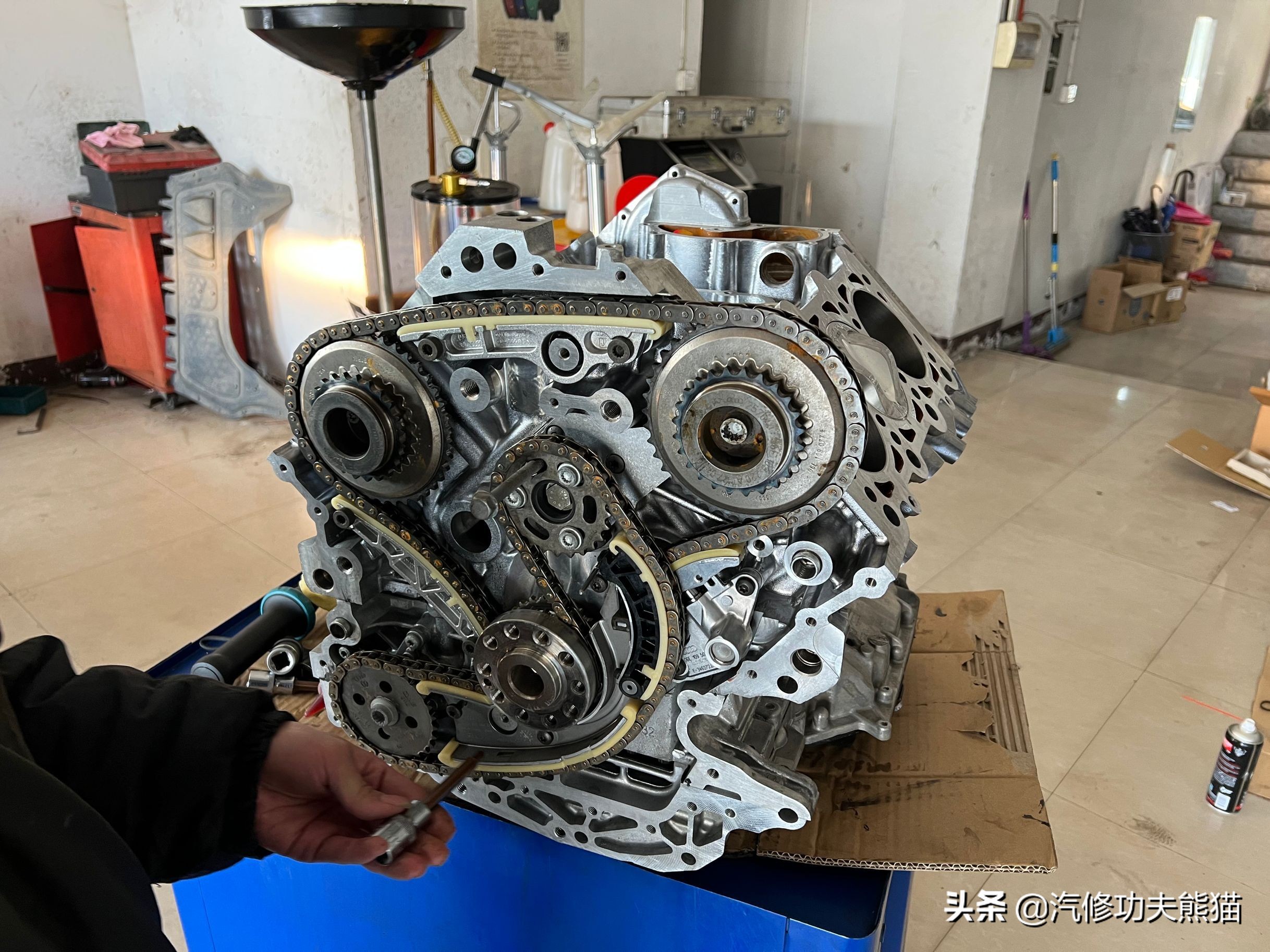 08年奥迪a6l机油压力不足,10年奥迪a6l2.8烧机油严重