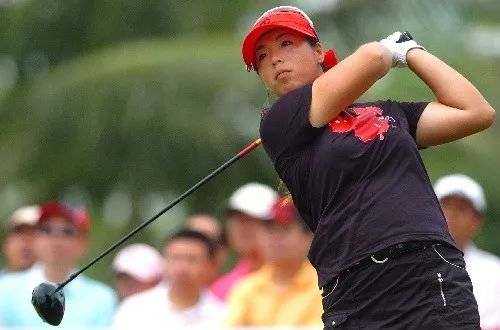 12岁天才少女夺冠,加拿大13岁华裔女孩达人秀