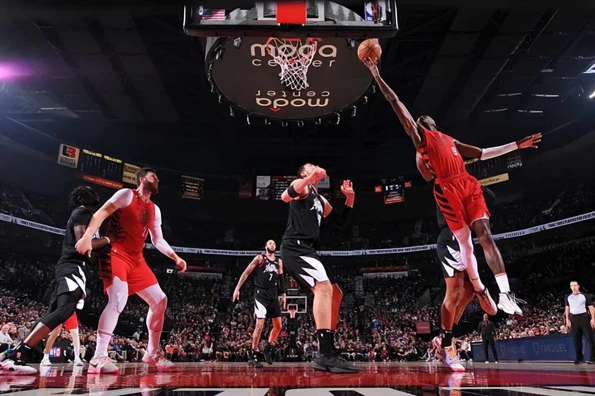 东契奇3+1唐斯,唐斯六犯离场东契奇