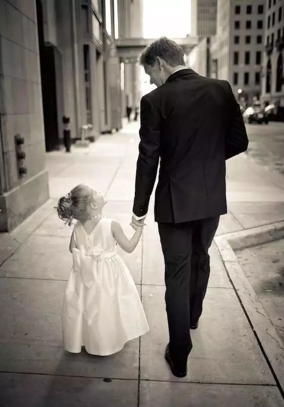 父亲节英文祝福语,父亲节祝愿天下的父母幸福安康