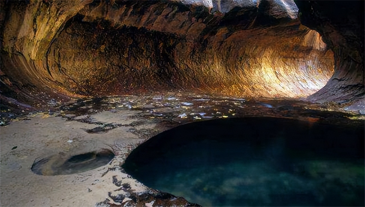 湖北一山洞吐鱼视频,湖北一山洞每年吐鱼