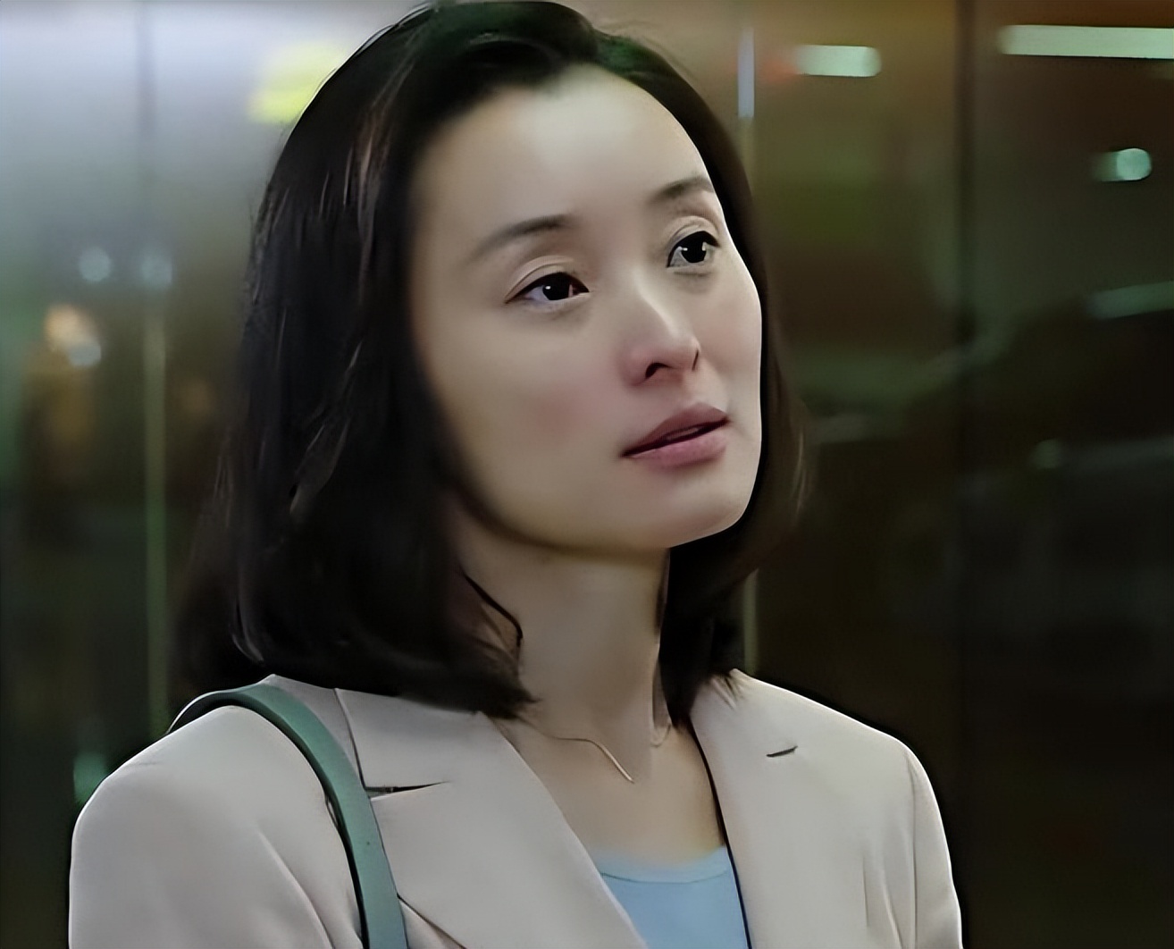 吴越与陈建斌分手后再没恋爱吗,48岁吴越和陈建斌近况