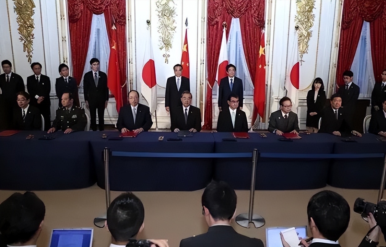 7月10日上午新消息，台海局势变化：中方宣布对日本“全面禁令”