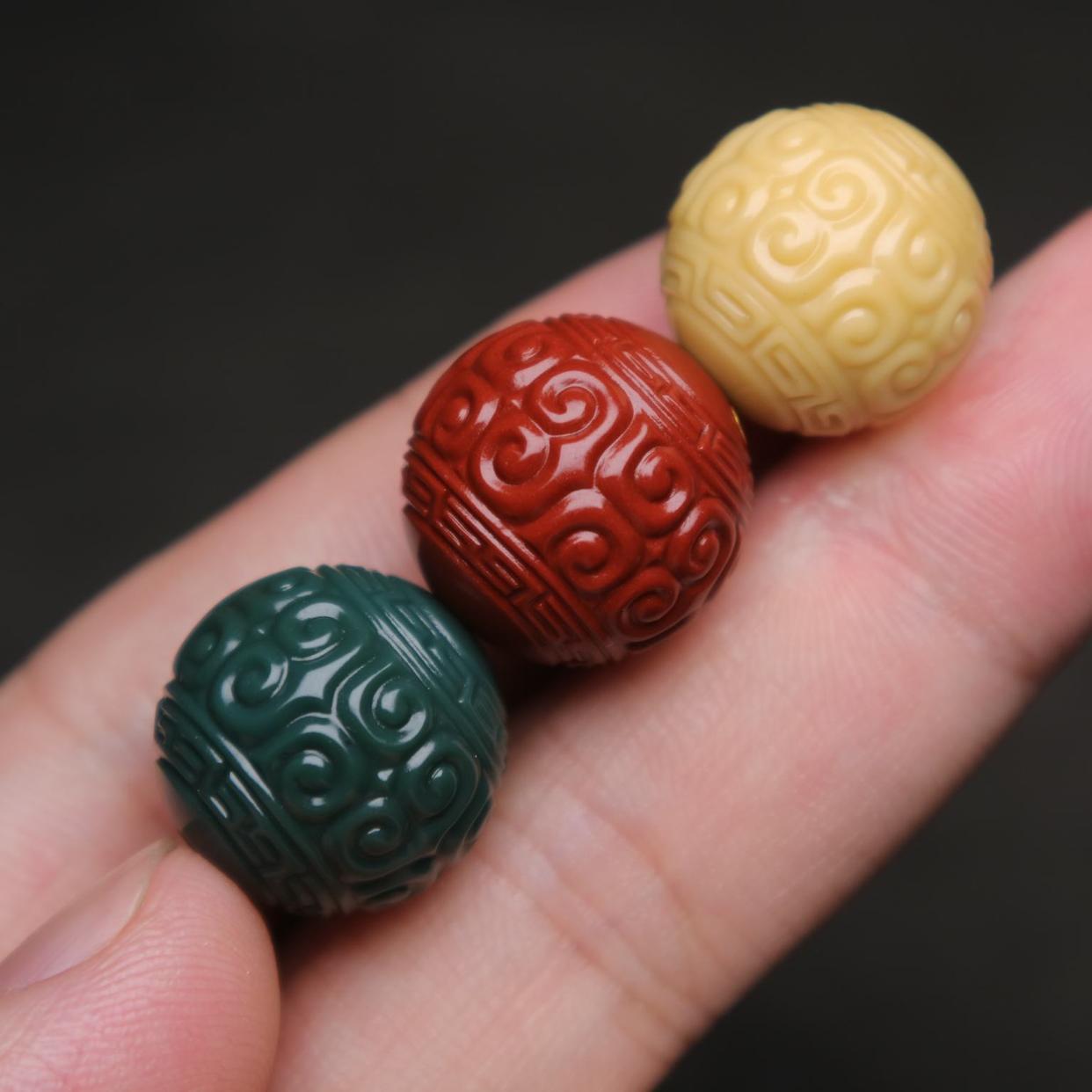 喜欢出汗的人适合哪种文玩,喜欢汗水的文玩有哪些