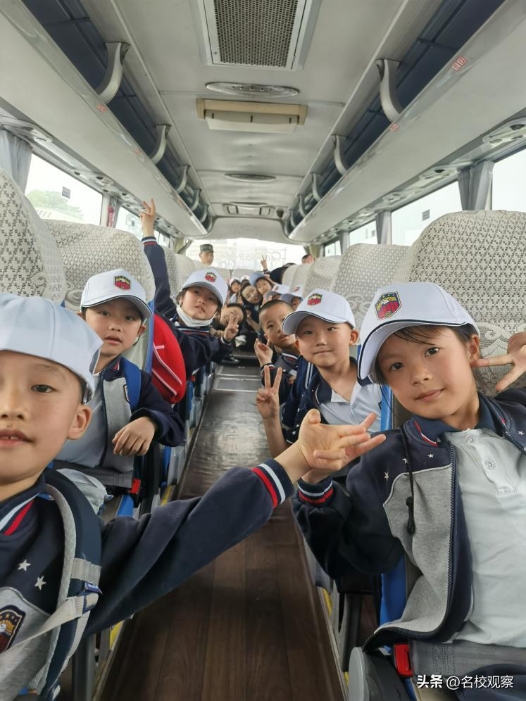 蔚蓝做苍穹，鱼儿变繁星！新川学子，走进浩海立方，探秘无限海洋