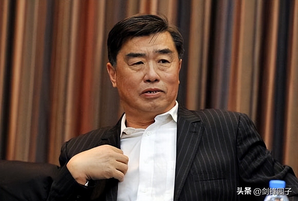 中国足协反腐与足球发展,足协新政能让中国足球触底反弹吗