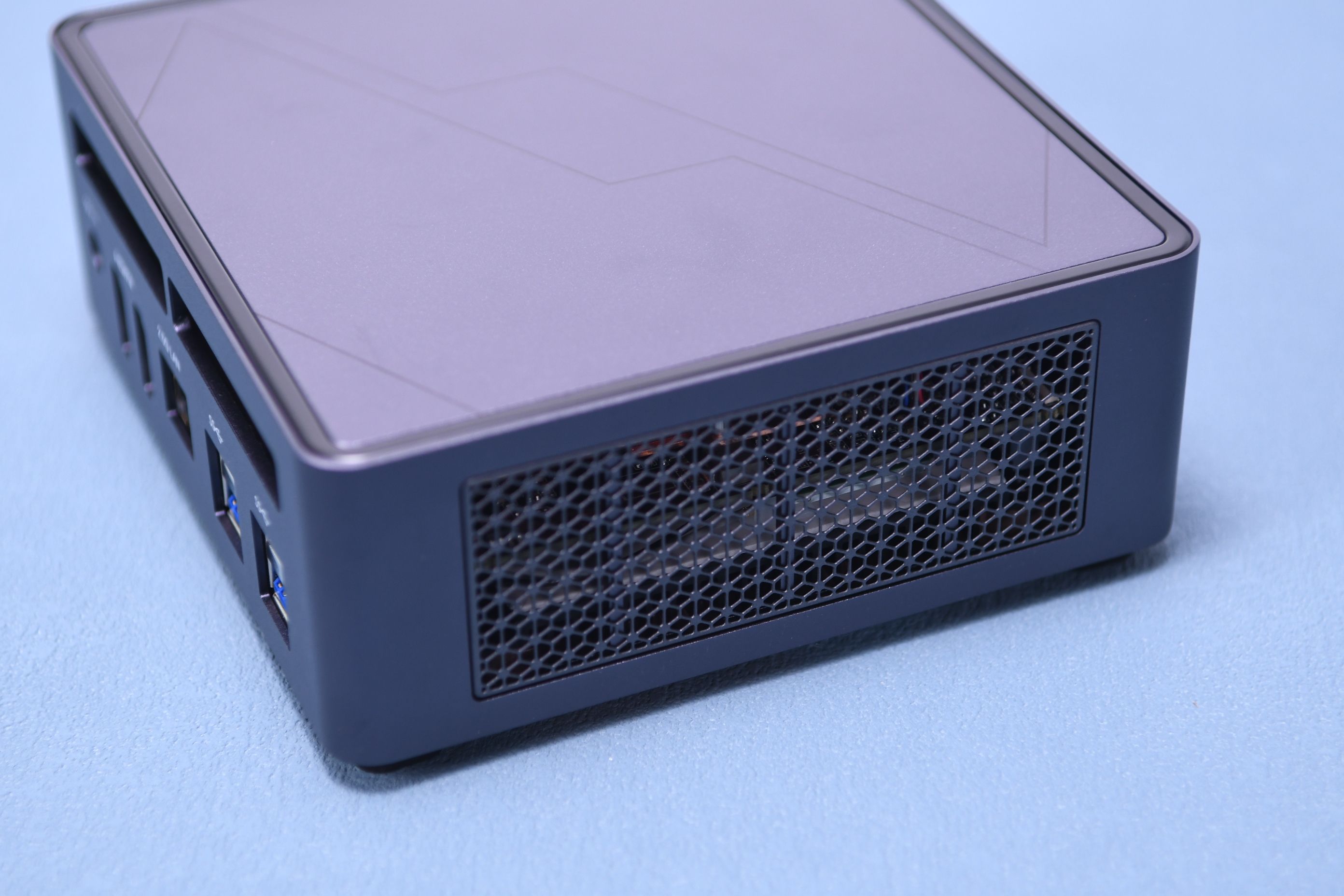 r77840h游戏笔记本,r7-7840hs机械革命