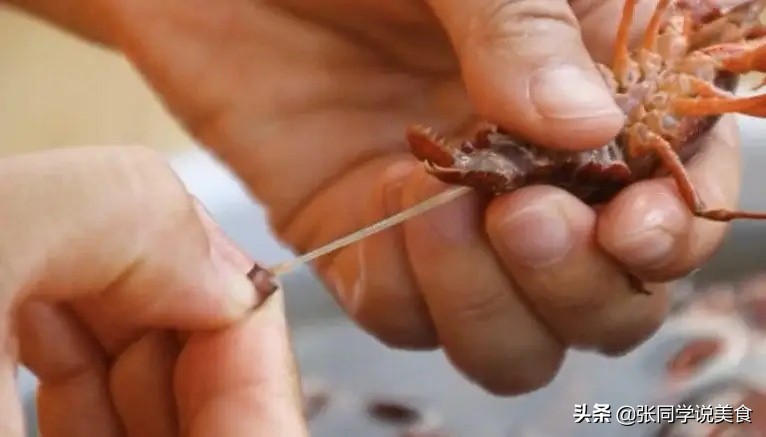 小龙虾怎么烧出又辣又麻那么入味,小龙虾怎么做颜色红亮