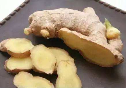 苹果红枣枸杞生姜煮水有什么功效,苹果山楂大枣生姜一起煮能减肥吗