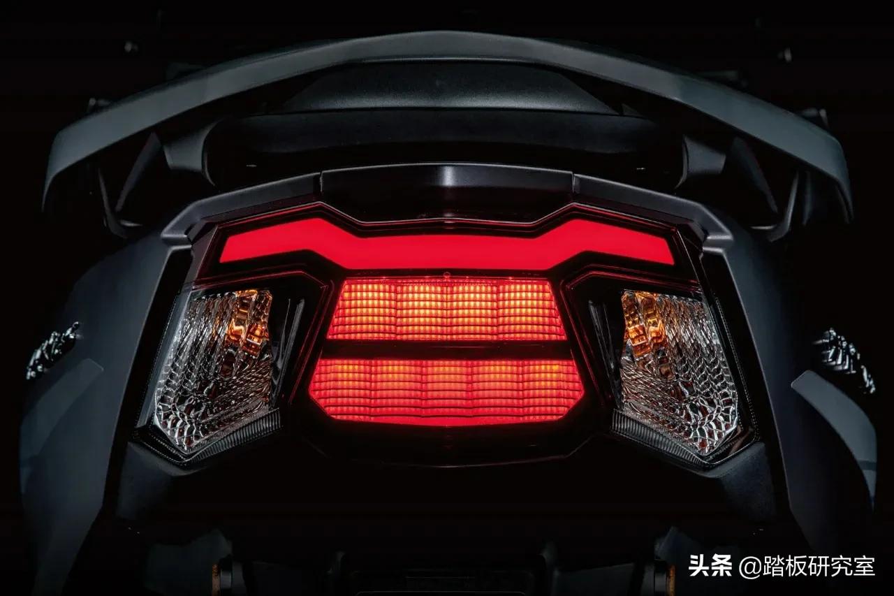 豪爵afr125和usr哪个更值得买,豪爵afr125和usr是一个发动机