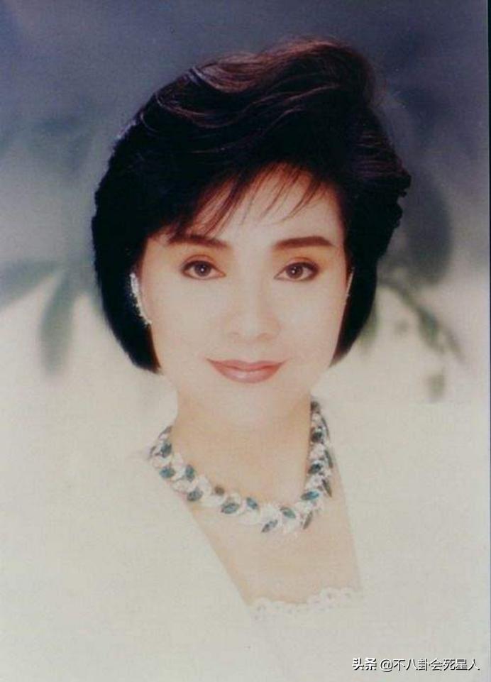 年过三十的女明星今昔对比图,今昔对比70后女星