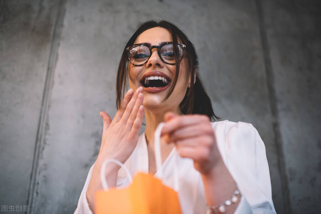 怎么选择一副舒服的镜框,怎么挑一款适合自己的镜框