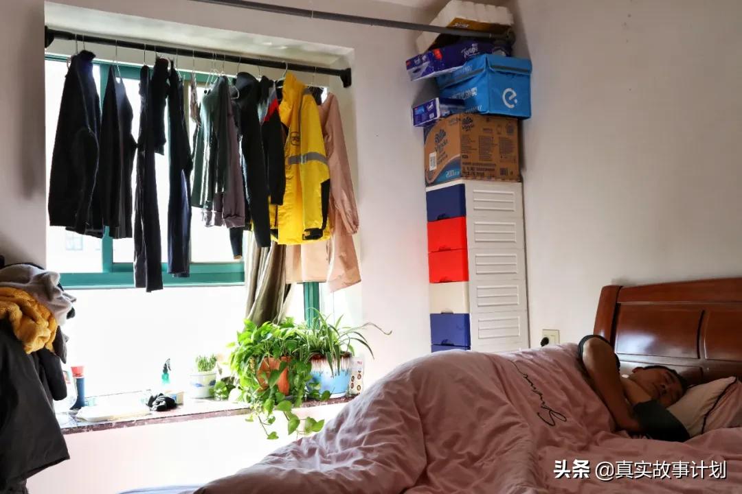 想在杭州全款买房的骑手，存了100万