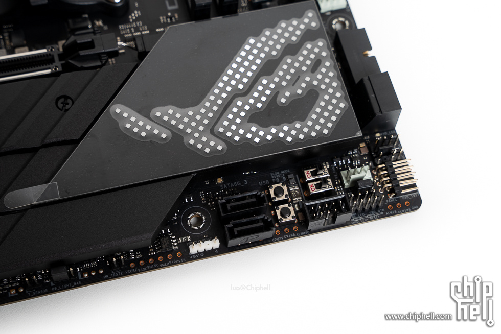 华硕tufgaminggt502弹药库白色,华硕gt502机箱黑橙搭配