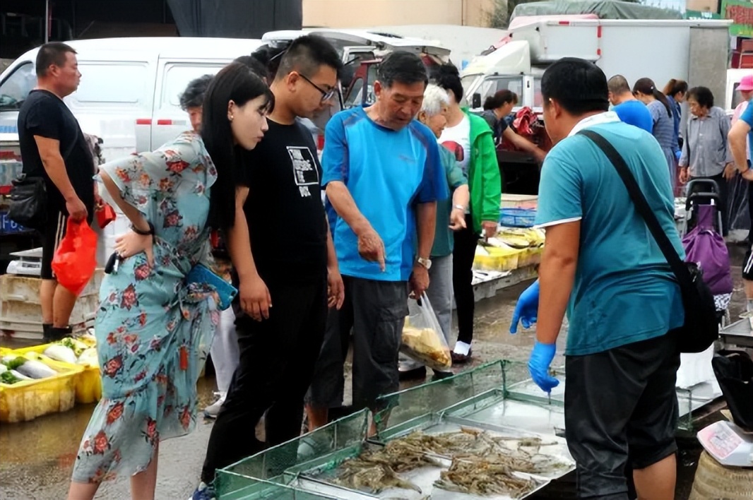 虾身上的虾线为什么不能吃,虾线到底是不是虾的粪便呢