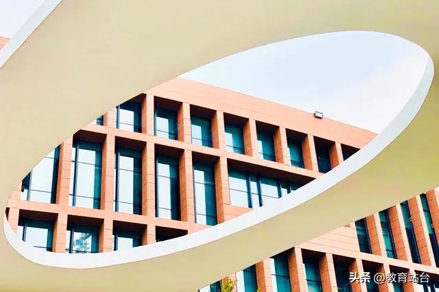 广东工业大学，地方管理的双非院校，为何会被列入“实体清单”？