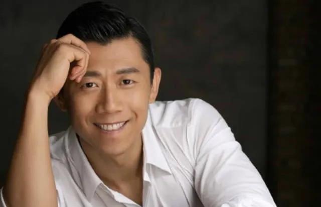 十大迷人小眼男星，一个比一个帅气，论样貌肖央第五，张若昀第二