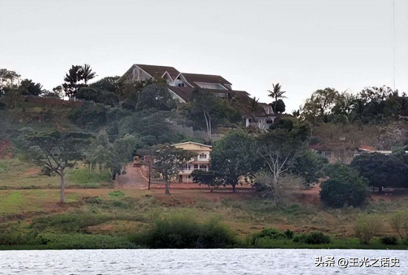 阿明正传：一个把乌干达变成人间地狱的“吃人恶魔”