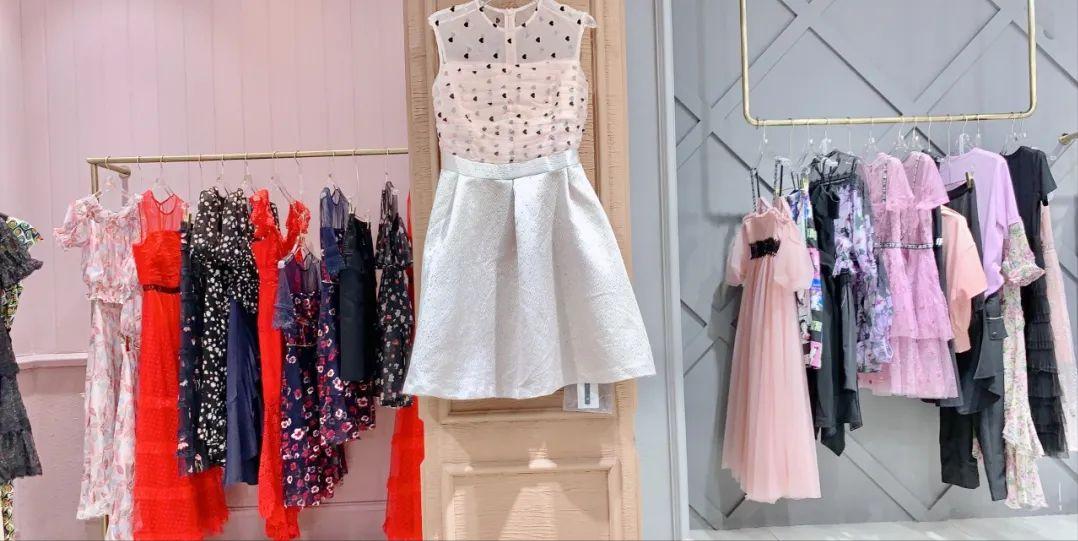 伊华欧秀连衣裙最新款,碎花连衣裙伊华欧秀女装旗舰店