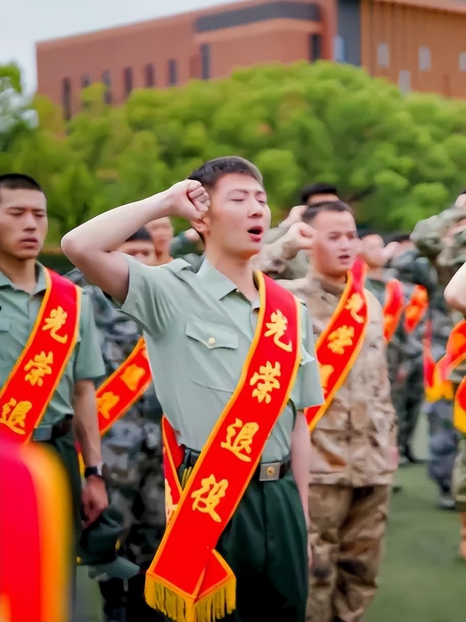 徐汇的“戎耀们”，归来仍是“最可爱的人”