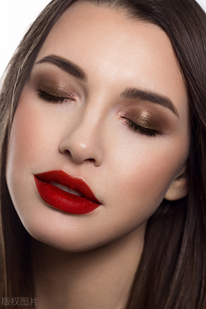 想学化妆不舍得花钱,想学化妆不知道哪里学